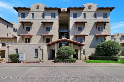 106 Club House Dr #211, Palm Coast, FL 32137