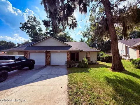 11560 Arbor Lake Cir S, Jacksonville, FL 32225