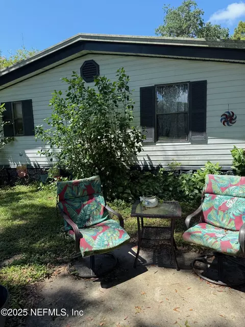 226 Clearwater Rd, Satsuma, FL 32189