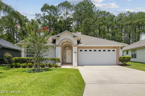 713 Lockwood Ln, Saint Johns, FL 32259