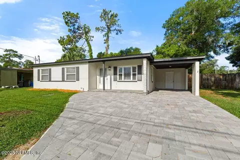 6154 Suwanee Rd, Jacksonville, FL 32217