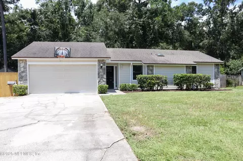 525 Nassau Ct, Fleming Island, FL 32003