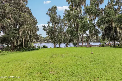 46 Harmony Hall Rd, Middleburg, FL 32068