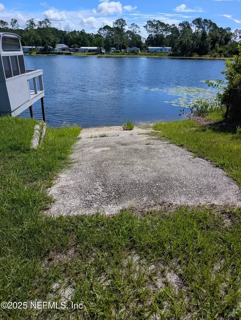 100 Mangels Dr, Interlachen, FL 32148 photo 29