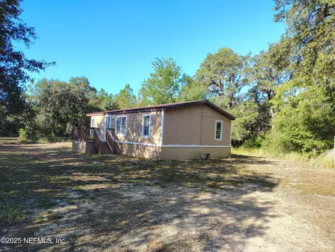 601 Hoover Rd, Palatka, FL 32177