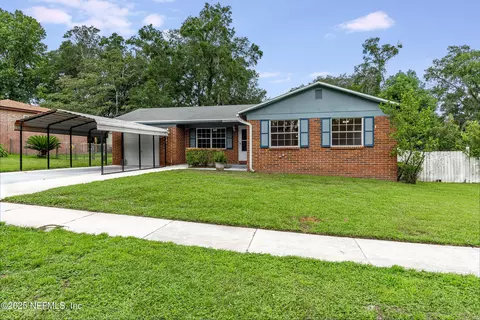 424 Neptune Rd, Orange Park, FL 32073