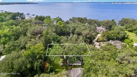 2222 Sedgwick Pl, Jacksonville, FL 32217
