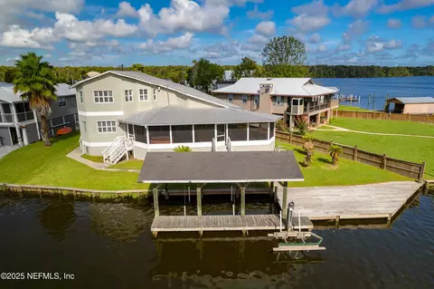 192 Sportsman Dr, Welaka, FL 32193