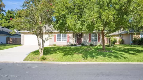 14042 Crestwick Dr W, Jacksonville, FL 32218
