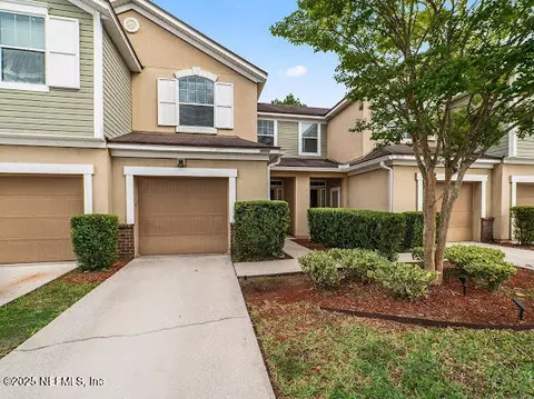 8653 Victoria Falls Dr, Jacksonville, FL 32244
