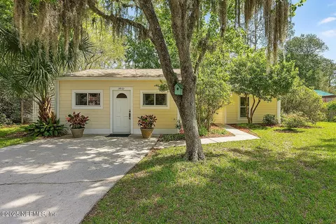 10173 Summer Pines Ct, Jacksonville, FL 32257