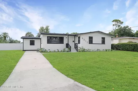 6012 Meadows Ln, Jacksonville, FL 32277