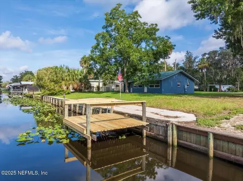 113 Palm St, Satsuma, FL 32189