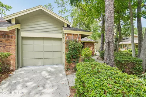 557 Pine Forest Trl, Orange Park, FL 32073