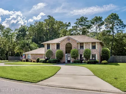 662 Fingal Dr, Orange Park, FL 32073
