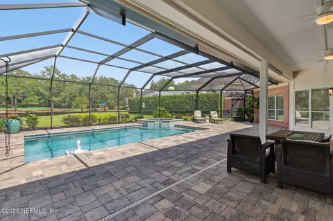 10065 Deercreek Club Rd E, Jacksonville, FL 32256