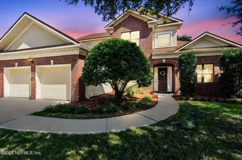 1207 Harbour Town Dr, Orange Park, FL 32065