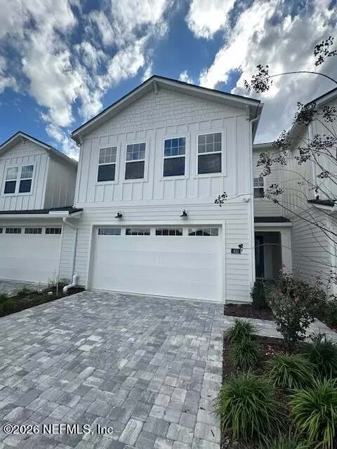 431 Oakmoss Dr, Saint Johns, FL 32259