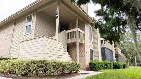 10200 Belle Rive Blvd #212, Jacksonville, FL 32256
