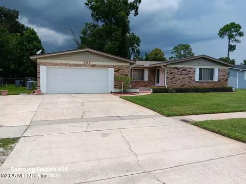 287 Bonnlyn Dr, Orange Park, FL 32073