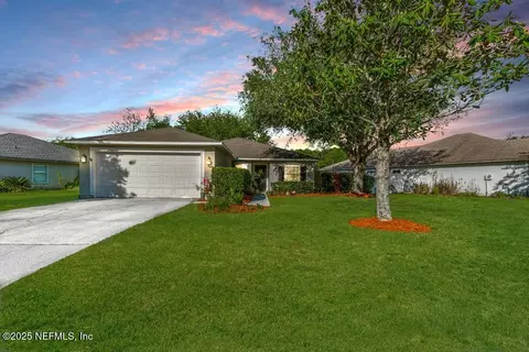 221 Southlake Dr, Saint Augustine, FL 32092