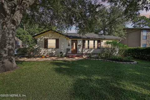 1523 Nicholson Rd, Jacksonville, FL 32207