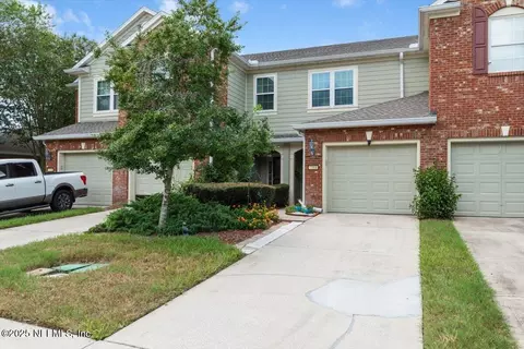 7064 Roundleaf Dr, Jacksonville, FL 32258