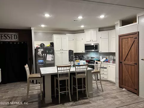 118 Lariat Dr, Florahome, FL 32140
