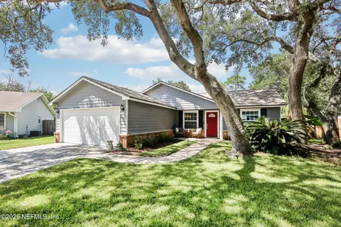 1649 Panther Ridge Ct, Jacksonville, FL 32225