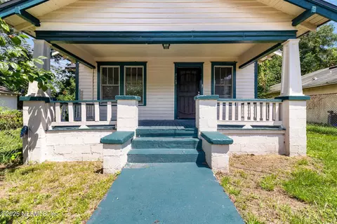 7117 Edge St, Jacksonville, FL 32208