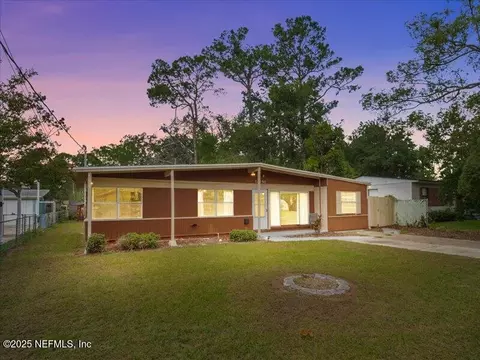 10250 Briarcliff Rd, Jacksonville, FL 32218