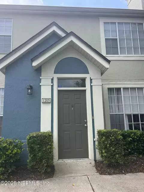 13700 Richmond Park Dr N #1205, Jacksonville, FL 32224