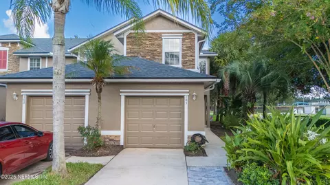 105 Leese Dr, Saint Johns, FL 32259