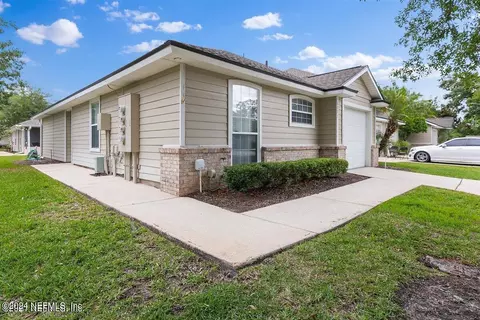 800 Old Bridge Rd #1, Saint Johns, FL 32259