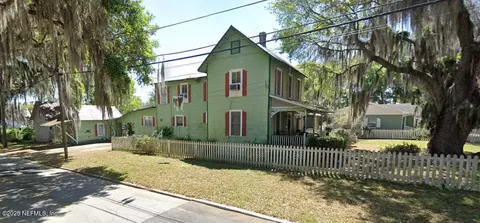 34 N Prospect St, Crescent City, FL 32112