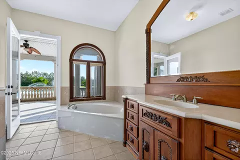 Bath - 45500 Stratton Rd, Callahan, FL 32011 photo 2 of 7