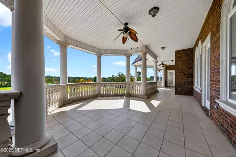Exterior - 45500 Stratton Rd, Callahan, FL 32011 photo 7 of 12