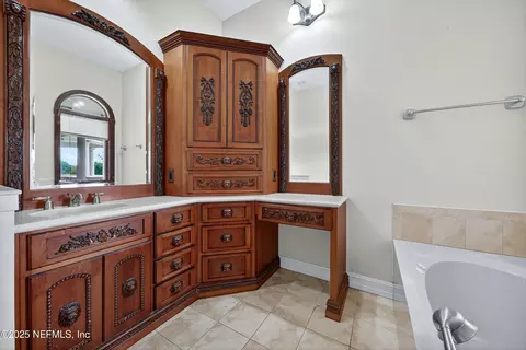 Bath - 45500 Stratton Rd, Callahan, FL 32011 photo 5 of 7