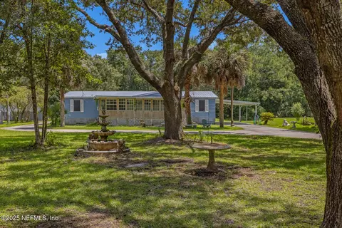 266 Circle Dr E, Saint Augustine, FL 32084