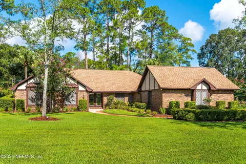 8034 Green Glade Rd, Jacksonville, FL 32256