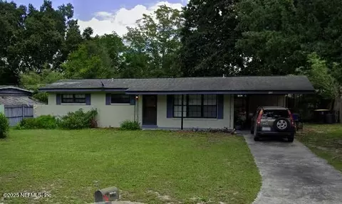 2211 Patou Dr W, Jacksonville, FL 32210