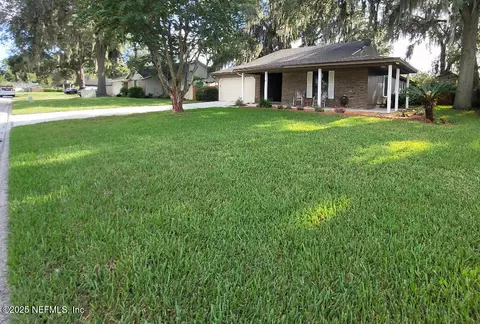12454 Jeremys Landing Dr E, Jacksonville, FL 32258