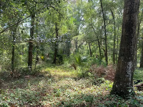 107 109 Dunlap St, Interlachen, FL 32148