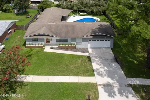 939 N Grove Park Dr, Orange Park, FL 32073