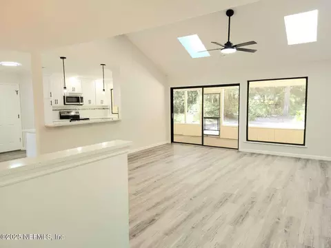 1347 Autumn Trce, Fernandina Beach, FL 32034
