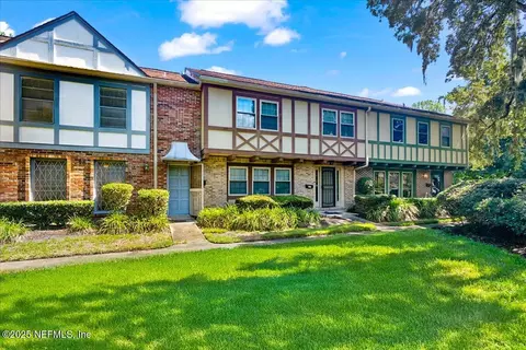 8150 Sutton Pl E, Jacksonville, FL 32217
