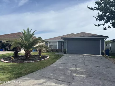 7429 International Village Dr, Jacksonville, FL 32277