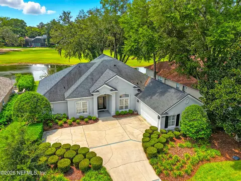 1546 Nottingham Knoll Dr, Jacksonville, FL 32225