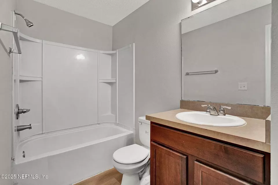 Bath - 8437 India Ave, Jacksonville, FL 32211 photo 2 of 2