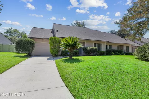 4116 Rollingwood Ct, Jacksonville, FL 32257
